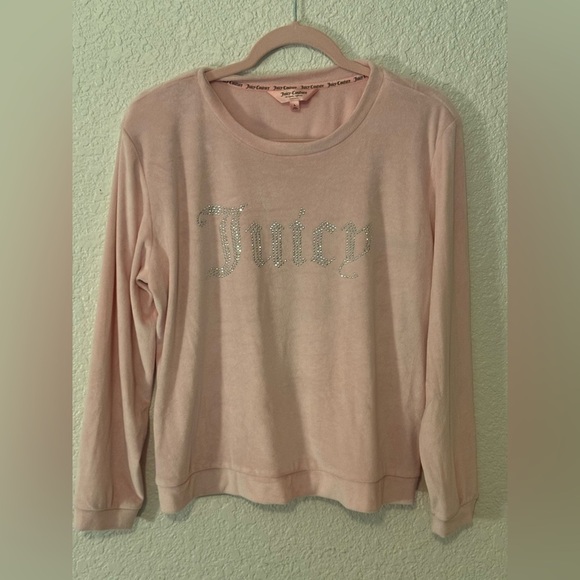 Juicy Couture Tops - Juicy Couture pink velour long-sleeve top with a rhinestone logo size L in EUC